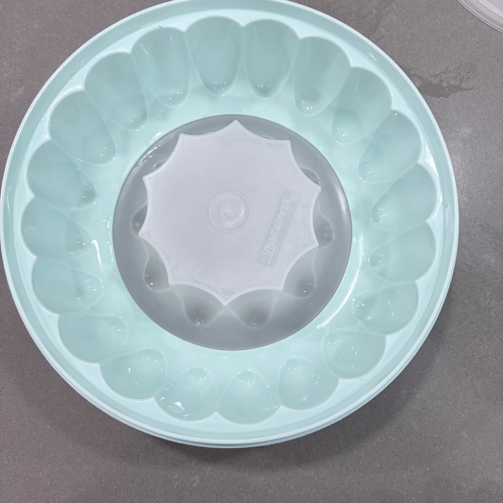 TUPPERWARE JEL-RING Jello MOLD 3 Piece Mold, insert, & Lid Green 1201 1202 1203